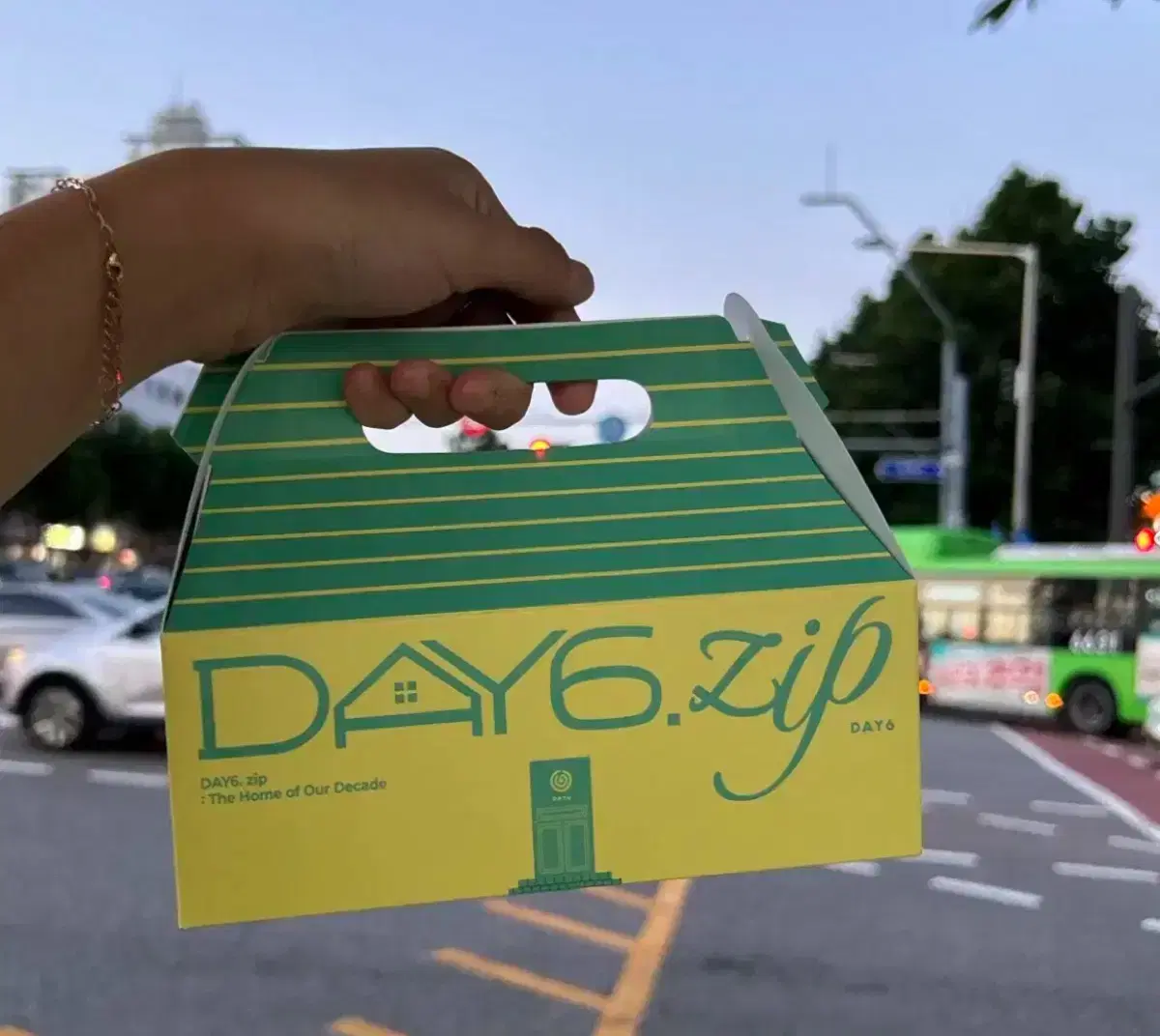 Day6 ポップアップ day6.zip アロマ キャンドル & ステッカー Day6 ポップアップ day6.zip アロマ キャンドル & ステッカー